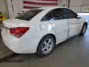 2015 Chevrolet Cruze LT z VIN 1G1PC5SB1F7130928, wystawiony jako Copart lot #84561045 z przebiegiem 106 370 mil mil oraz Szkoda całkowita • Salvage title. Historia ofert i sprzedaży dostępna na DreamBid. Obrazek 3.