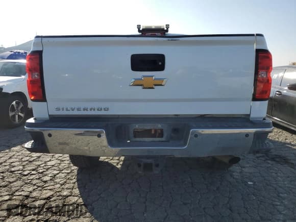 ✅ 2019 Chevrolet Silverado 2500HD Work Truck • VIN: 2GC2KREG1K1193182 • Lot: 91037675. Wystawiony na Copart z przebiegiem 148 052 mil. Bezpłatny archiwum sprzedaży aukcyjnych z USA i szczegółowy raport historii pojazdu na DreamBid. Zdjęcie 6.