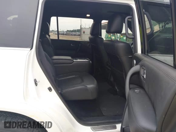 ✅ 2024 Nissan Armada SL • VIN: JN8AY2BA4R9415639 • Lot: 43104183. Wystawiony na IAAI z przebiegiem 36 480 mil. Bezpłatny archiwum sprzedaży aukcyjnych z USA i szczegółowy raport historii pojazdu na DreamBid. Zdjęcie 8.