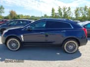 ✅ 2010 Cadillac SRX Performance Collection • VIN: 3GYFNBEY2AS535955 • Lot: 43193672. Wystawiony na IAAI z przebiegiem 190 287 mil. Bezpłatny archiwum sprzedaży aukcyjnych z USA i szczegółowy raport historii pojazdu na DreamBid. Zdjęcie 14.