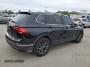 ✅ 2022 Volkswagen Tiguan SE • VIN: 3VV3B7AX9NM080108 • Lot: 81904505. Wystawiony na Copart z przebiegiem 39 524 mil. Bezpłatny archiwum sprzedaży aukcyjnych z USA i szczegółowy raport historii pojazdu na DreamBid. Zdjęcie 3.