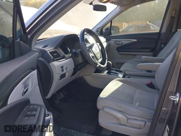 ✅ 2016 Honda Pilot LX • VIN: 5FNYF5H16GB012998 • Lot: 43641694. Listed on IAAI with Not provided. Free auction sales archive from the USA and detailed vehicle history report at DreamBid. Image 5.