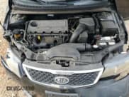 ✅ 2013 Kia Forte LX • VIN: KNAFT4A22D5672155 • Лот: 65541695. Опубликован ранее на Copart с пробегом 135 738 миль. Бесплатный доступ к архиву аукционных продаж из США и подробный отчёт об истории автомобиля на DreamBid. Изображение 11.