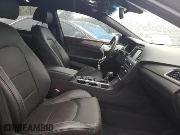 ✅ 2017 Hyundai Sonata Sport • VIN: 5NPE34AB4HH525226 • Лот: 64233132. Опубликован ранее на Copart с пробегом 37 502 миль. Бесплатный доступ к архиву аукционных продаж из США и подробный отчёт об истории автомобиля на DreamBid. Изображение 5.