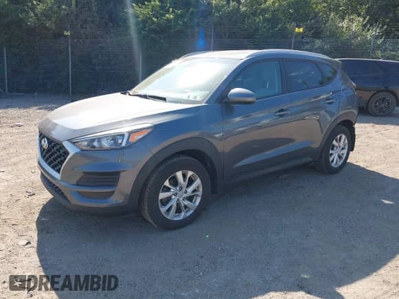 ✅ 2019 Hyundai Tucson Value • VIN: KM8J3CA44KU997932 • Lot: 43207015. Wystawiony na IAAI z przebiegiem 76 383 mil mil. Skorzystaj z bezpłatnego archiwum sprzedaży aukcyjnych z USA i zobacz szczegółowy raport historii pojazdu na DreamBid. Zdjęcie 18.