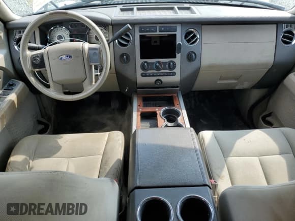 ✅ 2009 Ford Expedition SSV • VIN: 1FMFU16509EB07231 • Lot: 68875215. Listed on Copart with 217,426 mi. Free auction sales archive from the USA and detailed vehicle history report at DreamBid. Image 8.