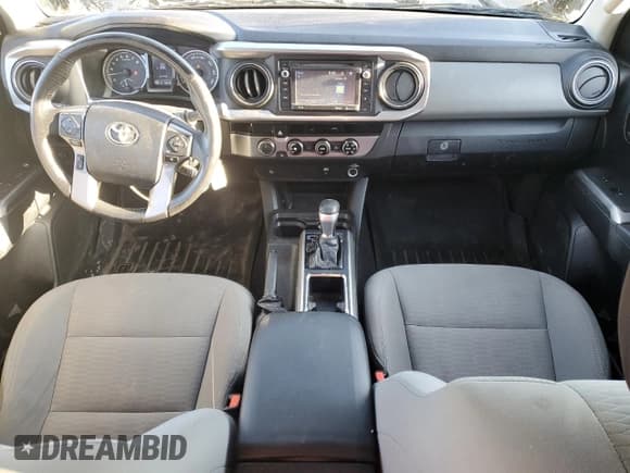 ✅ 2017 Toyota Tacoma SR5 • VIN: 3TMDZ5BN0HM019251 • Lot: 70151475. Wystawiony na Copart z przebiegiem 183 639 mil. Bezpłatny archiwum sprzedaży aukcyjnych z USA i szczegółowy raport historii pojazdu na DreamBid. Zdjęcie 8.