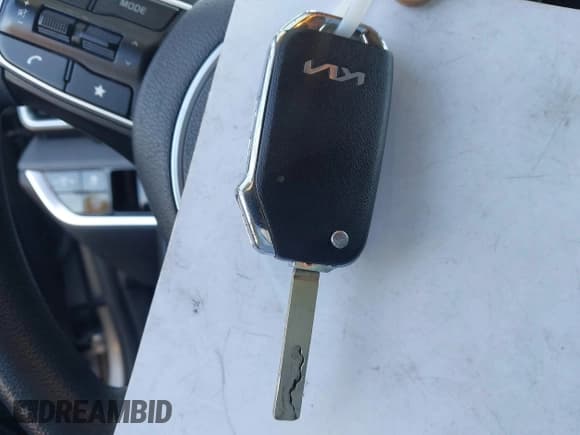 ✅ 2024 Kia Sportage LX • VIN: KNDPU3DGXR7126110 • Лот: 43152857. Опубликован ранее на IAAI с пробегом 37 411 миль. Бесплатный доступ к архиву аукционных продаж из США и подробный отчёт об истории автомобиля на DreamBid. Изображение 11.