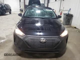 ✅ 2018 Hyundai Ioniq Blue • VIN: KMHC65LC4JU065521 • Lot: 64228954. Wystawiony na Copart z przebiegiem 85 919 mil. Bezpłatny archiwum sprzedaży aukcyjnych z USA i szczegółowy raport historii pojazdu na DreamBid. Zdjęcie 5.