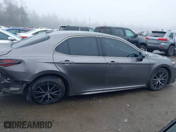 2022 Toyota Camry SE with VIN 4T1G11BK1NU068450, listed as a IAAI auction lot 42179167 with 41,013 mi miles and . Bid and sale history available at DreamBid. Image 14.