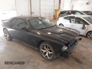 ✅ 2015 Dodge Challenger SXT Plus • VIN: 2C3CDZBG4FH705425 • Lot: 43362659. Wystawiony na IAAI z przebiegiem Nie podano. Bezpłatny archiwum sprzedaży aukcyjnych z USA i szczegółowy raport historii pojazdu na DreamBid. Zdjęcie 1.