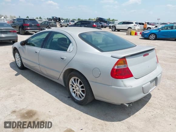 ✅ 2001 Chrysler 300M M • VIN: 2C3HE66G51H700674 • Lot: 42909341. Listed on IAAI with 223,701 mi. Free auction sales archive from the USA and detailed vehicle history report at DreamBid. Image 3.