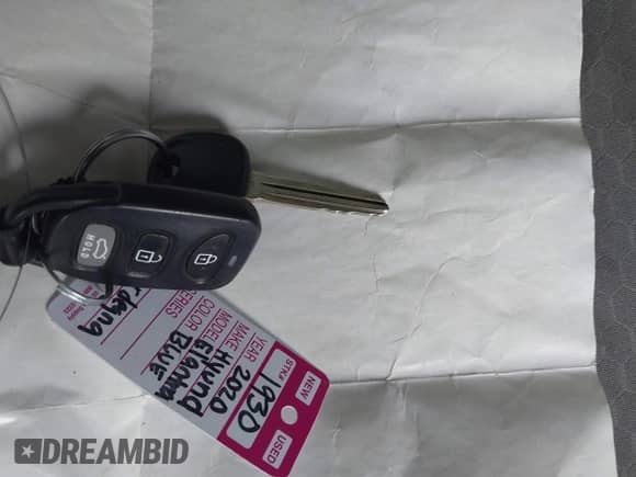 2020 Hyundai Elantra SEL z VIN 5NPD84LF1LH580044, wystawiony jako IAAI lot #43242807 z przebiegiem 83 809 mil mil oraz . Historia ofert i sprzedaży dostępna na DreamBid. Obrazek 11.