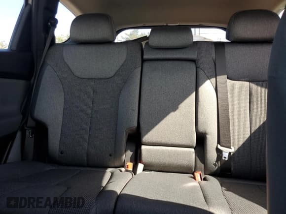 ✅ 2022 Hyundai Santa Fe SEL • VIN: 5NMS6DAJ9NH425651 • Lot: 82328825. Listed on Copart with 25,999 mi. Free auction sales archive from the USA and detailed vehicle history report at DreamBid. Image 10.