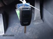 ✅ 2018 Kia Sorento LX • VIN: 5XYPGDA54JG394657 • Лот: 43504500. Опубликован ранее на IAAI с пробегом 198 122 миль. Бесплатный доступ к архиву аукционных продаж из США и подробный отчёт об истории автомобиля на DreamBid. Изображение 11.