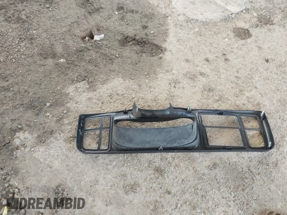 ✅ 2002 Chevrolet Tahoe LT • VIN: 1GNEK13Z52R161224 • Lot: 43301166. Listed on IAAI with 275,201 mi. Free auction sales archive from the USA and detailed vehicle history report at DreamBid. Image 12.