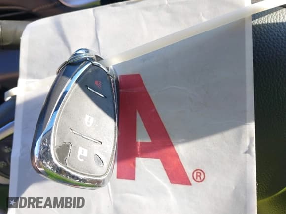 ✅ 2020 Chevrolet Traverse LS • VIN: 1GNERFKW7LJ125986 • Lot: 43445640. Wystawiony na IAAI z przebiegiem 93 583 mil. Bezpłatny archiwum sprzedaży aukcyjnych z USA i szczegółowy raport historii pojazdu na DreamBid. Zdjęcie 11.