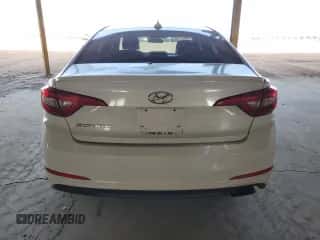2017 Hyundai Sonata SE z VIN 5NPE24AF6HH528327, wystawiony jako Copart lot #89704495 z przebiegiem 152 705 mil mil oraz Szkoda całkowita • Salvage title. Historia ofert i sprzedaży dostępna na DreamBid. Obrazek 6.