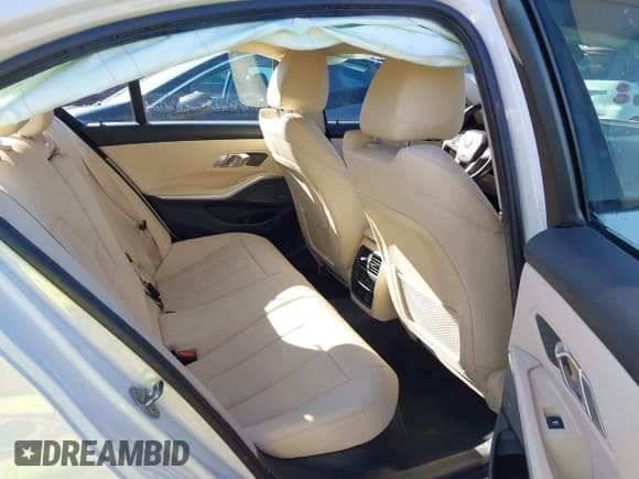 ✅ 2019 BMW 3 Series 330i • VIN: 3MW5R1J54K8A03730 • Lot: 41026157. Listed on IAAI with 68,707 mi. Free auction sales archive from the USA and detailed vehicle history report at DreamBid. Image 8.