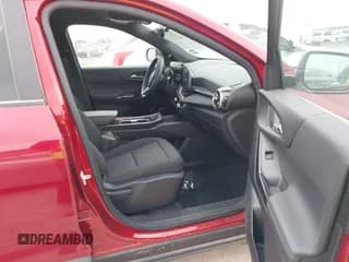 ✅ 2025 Chevrolet Equinox FWD LT • VIN: 3GNAXHEG7SL169546 • Lot: 41922172. Wystawiony na IAAI z przebiegiem Nie podano. Bezpłatny archiwum sprzedaży aukcyjnych z USA i szczegółowy raport historii pojazdu na DreamBid. Zdjęcie 5.