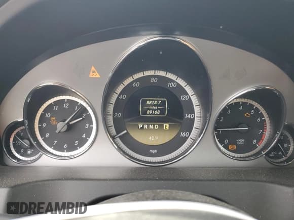 ✅ 2012 Mercedes-Benz E 350 • VIN: WDDKK5KF8CF169403 • Lot: 91852795. Wystawiony na Copart z przebiegiem 89 168 mil. Bezpłatny archiwum sprzedaży aukcyjnych z USA i szczegółowy raport historii pojazdu na DreamBid. Zdjęcie 9.