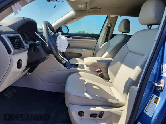 ✅ 2019 Volkswagen Atlas SE • VIN: 1V2WR2CA5KC524650 • Лот: 69211165. Опубликован ранее на Copart с пробегом 92 571 миль. Бесплатный доступ к архиву аукционных продаж из США и подробный отчёт об истории автомобиля на DreamBid. Изображение 7.