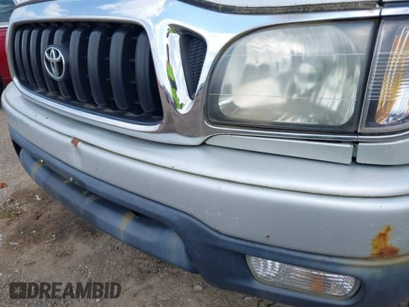 ✅ 2001 Toyota Tacoma • VIN: 5TEHN72N41Z744692 • Lot: 42651888. Listed on IAAI with 285,815 mi. Free auction sales archive from the USA and detailed vehicle history report at DreamBid. Image 6.