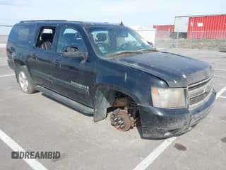 ✅ 2008 Chevrolet Suburban LTZ • VIN: 3GNFK163X8G199732 • Lot: 41930128. Wystawiony na IAAI z przebiegiem 174 767 mil. Bezpłatny archiwum sprzedaży aukcyjnych z USA i szczegółowy raport historii pojazdu na DreamBid. Zdjęcie 1.