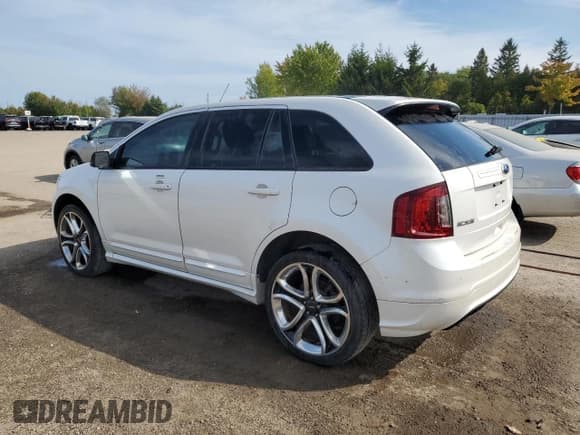 ✅ 2014 Ford Edge Sport • VIN: 2FMDK4AK8EBA87165 • Lot: 80853515. Listed on Copart with 299,552 mi. Free auction sales archive from the USA and detailed vehicle history report at DreamBid. Image 2.