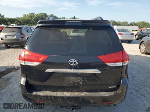 ✅ 2013 Toyota Sienna XLE • VIN: 5TDYK3DC8DS402578 • Lot: 66473395. Wystawiony na Copart z przebiegiem Nie podano. Bezpłatny archiwum sprzedaży aukcyjnych z USA i szczegółowy raport historii pojazdu na DreamBid. Zdjęcie 6.