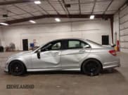 ✅ 2010 Mercedes-Benz C 300 Sport • VIN: WDDGF8BB8AF442748 • Lot: 43452426. Wystawiony na IAAI z przebiegiem 177 295 mil. Bezpłatny archiwum sprzedaży aukcyjnych z USA i szczegółowy raport historii pojazdu na DreamBid. Zdjęcie 14.