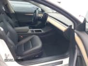 ✅ 2021 Tesla Model 3 Long Range • VIN: 5YJ3E1EB9MF014985 • Lot: 41672208. Wystawiony na IAAI z przebiegiem 52 222 mil. Bezpłatny archiwum sprzedaży aukcyjnych z USA i szczegółowy raport historii pojazdu na DreamBid. Zdjęcie 5.