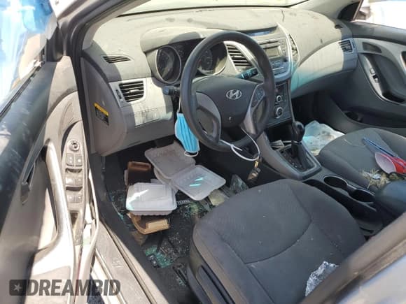 ✅ 2015 Hyundai Elantra SE • VIN: KMHDH4AE9FU311175 • Lot: 61083985. Listed on Copart with 184,157 mi. Free auction sales archive from the USA and detailed vehicle history report at DreamBid. Image 8.