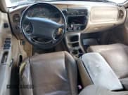 ✅ 1999 Ford Explorer XL • VIN: 1FMDU32X2XZA30166 • Лот: 77955094. Опубликован ранее на Copart с пробегом 212 805 миль. Бесплатный доступ к архиву аукционных продаж из США и подробный отчёт об истории автомобиля на DreamBid. Изображение 8.