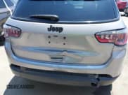 ✅ 2019 Jeep Compass Latitude • VIN: 3C4NJCBBXKT613848 • Lot: 42598962. Listed on IAAI with 47,550 mi. Free auction sales archive from the USA and detailed vehicle history report at DreamBid. Image 6.