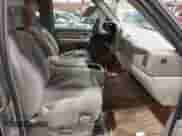 2000 Chevrolet Suburban LT с VIN 3GNFK16T1YG165422, выставлен на аукционе IAAI как лот 42301848 с пробегом 104 570 миль миль и . История ставок и продаж доступна на DreamBid. Изображение 5.