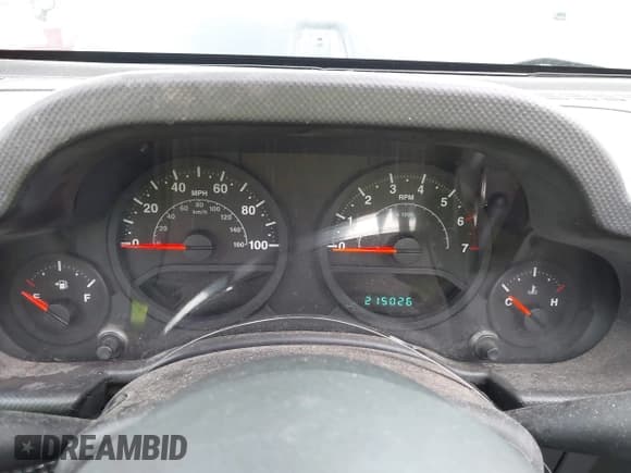 ✅ 2008 Jeep Wrangler Unlimited X • VIN: 1J4GA39138L641138 • Lot: 41986230. Listed on IAAI with 215,026 mi. Free auction sales archive from the USA and detailed vehicle history report at DreamBid. Image 7.