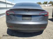 ✅ 2022 Tesla Model 3 Long Range • VIN: 5YJ3E1EB1NF361325 • Lot: 69379205. Wystawiony na Copart z przebiegiem 34 696 mil. Bezpłatny archiwum sprzedaży aukcyjnych z USA i szczegółowy raport historii pojazdu na DreamBid. Zdjęcie 6.