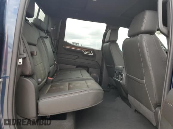 ✅ 2022 Chevrolet Silverado 1500 High Country • VIN: 1GCPAFED9NZ631102 • Лот: 71194294. Опубликован ранее на Copart с пробегом 48 027 миль. Бесплатный доступ к архиву аукционных продаж из США и подробный отчёт об истории автомобиля на DreamBid. Изображение 10.