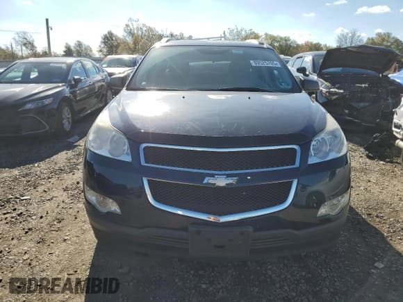 ✅ 2012 Chevrolet Traverse LS • VIN: 1GNKVFED7CJ298531 • Lot: 89525705. Wystawiony na Copart z przebiegiem 130 447 mil. Bezpłatny archiwum sprzedaży aukcyjnych z USA i szczegółowy raport historii pojazdu na DreamBid. Zdjęcie 5.