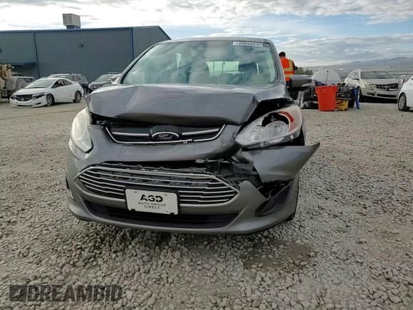 ✅ 2013 Ford C-Max SE • VIN: 1FADP5AU5DL556407 • Lot: 89698645. Wystawiony na Copart z przebiegiem 59 834 mil. Bezpłatny archiwum sprzedaży aukcyjnych z USA i szczegółowy raport historii pojazdu na DreamBid. Zdjęcie 13.