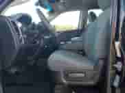 2017 Ram 1500 Express z VIN 3C6RR7KT9HG637366, wystawiony jako Copart lot #87071235 z przebiegiem 125 189 mil mil oraz Szkoda całkowita • Salvage title. Historia ofert i sprzedaży dostępna na DreamBid. Obrazek 7.