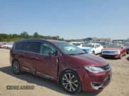 ✅ 2018 Chrysler Pacifica Limited • VIN: 2C4RC1GG4JR252493 • Lot: 72063745. Wystawiony na Copart z przebiegiem 199 293 mil. Bezpłatny archiwum sprzedaży aukcyjnych z USA i szczegółowy raport historii pojazdu na DreamBid. Zdjęcie 4.