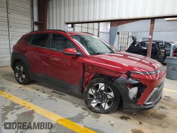 2024 Hyundai Kona SEL with VIN KM8HB3AB0RU059842, listed as a Copart auction lot 83049834 with 13,707 mi miles and Salvage title. Bid and sale history available at DreamBid. Image 4.
