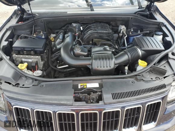 ✅ 2015 Jeep Grand Cherokee Limited • VIN: 1C4RJFBG8FC183902 • Lot: 70824175. Wystawiony na Copart z przebiegiem 141 221 mil. Bezpłatny archiwum sprzedaży aukcyjnych z USA i szczegółowy raport historii pojazdu na DreamBid. Zdjęcie 12.