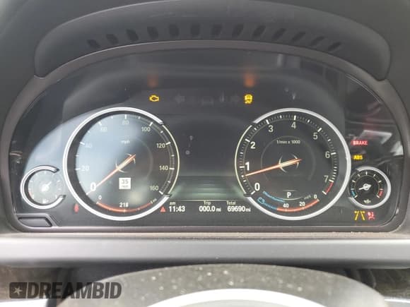 ✅ 2016 BMW 6 Series 650i • VIN: WBA6D4C58GD976931 • Lot: 82131074. Wystawiony na Copart z przebiegiem 69 690 mil. Bezpłatny archiwum sprzedaży aukcyjnych z USA i szczegółowy raport historii pojazdu na DreamBid. Zdjęcie 9.