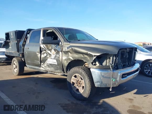 ✅ 2012 Ram 2500 ST • VIN: 3C6TD5CT6CG290580 • Lot: 41755239. Wystawiony na IAAI z przebiegiem 207 282 mil. Bezpłatny archiwum sprzedaży aukcyjnych z USA i szczegółowy raport historii pojazdu na DreamBid. Zdjęcie 6.