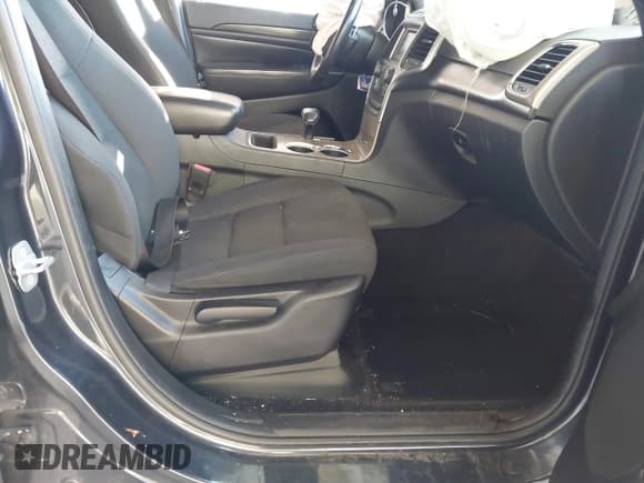 ✅ 2014 Jeep Grand Cherokee Laredo • VIN: 1C4RJEAG2EC433189 • Лот: 43506853. Опубликован ранее на IAAI с пробегом 129 488 миль. Бесплатный доступ к архиву аукционных продаж из США и подробный отчёт об истории автомобиля на DreamBid. Изображение 5.