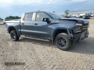 ✅ 2021 Chevrolet Silverado 1500 LT Trail Boss • VIN: 1GCPYFEL0MZ274670 • Lot: 58691914. Wystawiony na Copart z przebiegiem 43 060 mil. Bezpłatny archiwum sprzedaży aukcyjnych z USA i szczegółowy raport historii pojazdu na DreamBid. Zdjęcie 4.