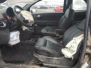 ✅ 2013 FIAT 500 Turbo • VIN: 3C3CFFHH4DT573327 • Lot: 91840065. Wystawiony na Copart z przebiegiem 125 816 mil. Bezpłatny archiwum sprzedaży aukcyjnych z USA i szczegółowy raport historii pojazdu na DreamBid. Zdjęcie 7.